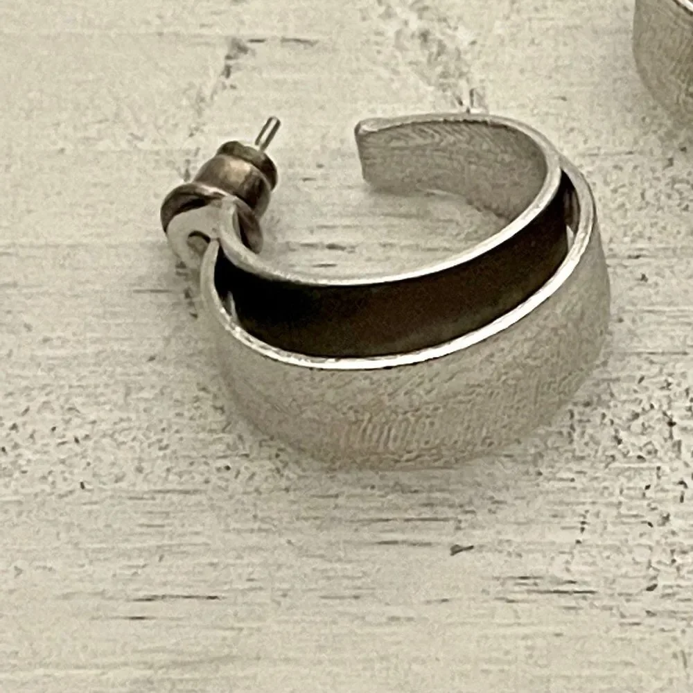 Silver tone double hoop post earrings